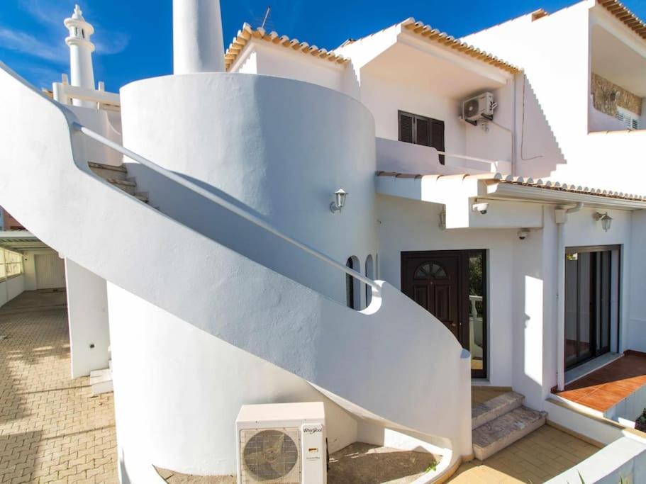 Villa Dogueno- Privat Pool & Privacy & Albufeira Center Екстер'єр фото