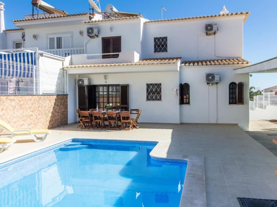 Villa Dogueno- Privat Pool & Privacy & Albufeira Center Екстер'єр фото